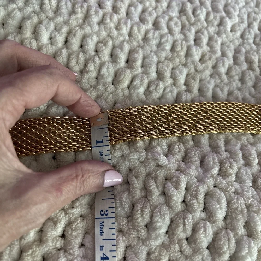 Vintage St. John Women's Adjustable Gold Tone Mesh Metal Link Chain Belt